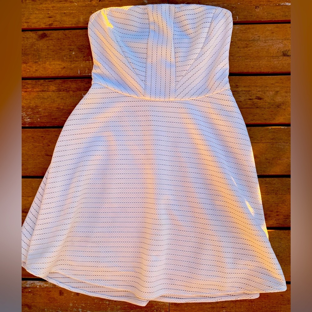 EXPRESS STRAPLESS DRESS